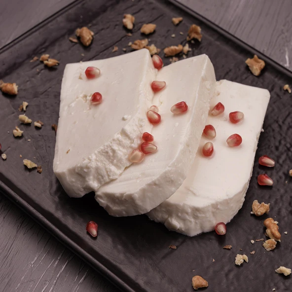 Ayvalık Ayvacık Tam Yağlı Köy Peyniri 1000 g e ürün görseli 1