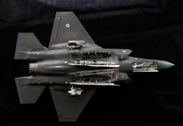 F-35A Lightning 2 PM Model Demonte Plastik Uçak Maket Kiti - Resim 5