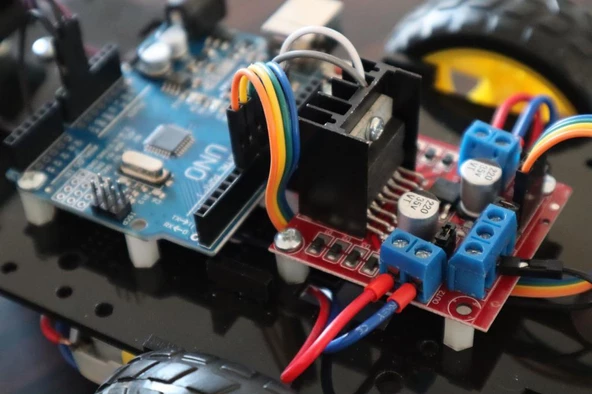 Root Engelden Kaçan Robot Seti - Demonte - Resim 3