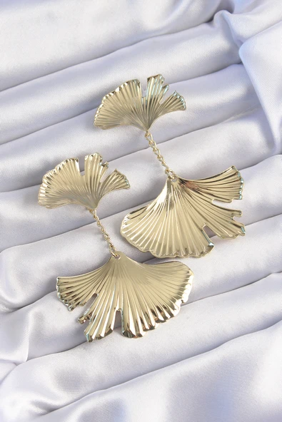 Pirinç Gold Renk Tırtıklı Yaprak Model Sallantılı Küpe - EBJ240820W26611 ürün görseli 1