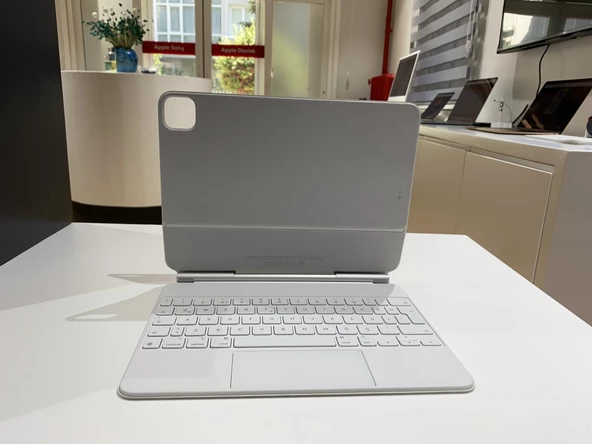 APPLE MAGİC KEYBOARD 11 İNÇ İPAD KLAVYESİ BEYAZ TÜRKÇE Q (reyon lekeleri olabilir) ürün görseli 1