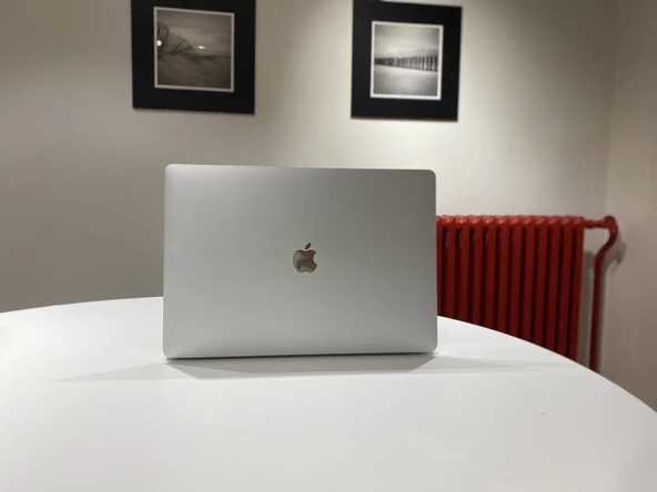 PTTAVM: APPLE A1707 MACBOOK PRO 15 INCH 2016 İ7 16GB 256GB TEMİZ