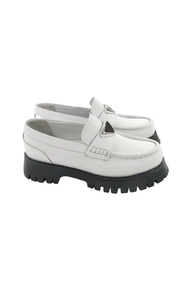26252103 Loafer Beyaz Tokalı ürün görseli 1