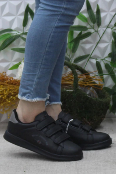 Fort Row Milena Siyah Füme Rahat Hafif Sneaker Çırtlı Spor Ayakkabı ürün görseli 1