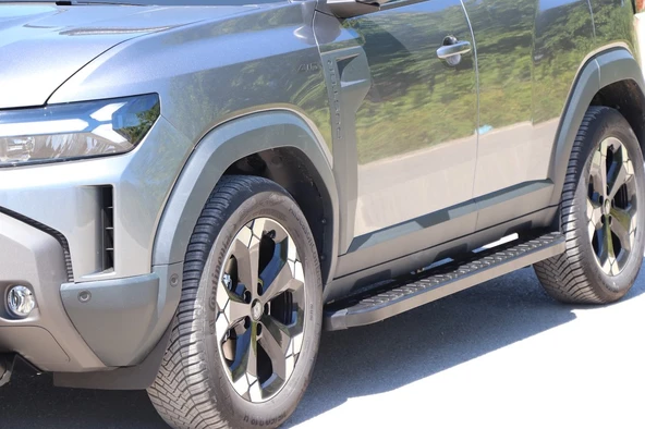 Renault Duster 2024 Model Uyumlu Yan Basamak Seti AQM4WD PNS01 ürün görseli 1
