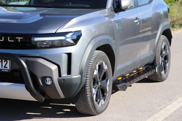 Renault Duster 2024 Model Uyumlu Off-Road Yan Basamak Seti AQM4WD M-30 ürün görseli 1