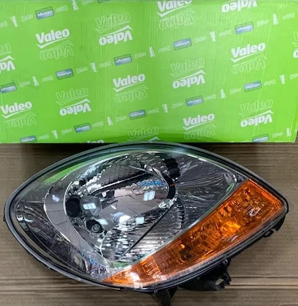 Sağ Far Motorlu Renault Kangoo 03-08 Valeo 43570 8200150618 ürün görseli 1