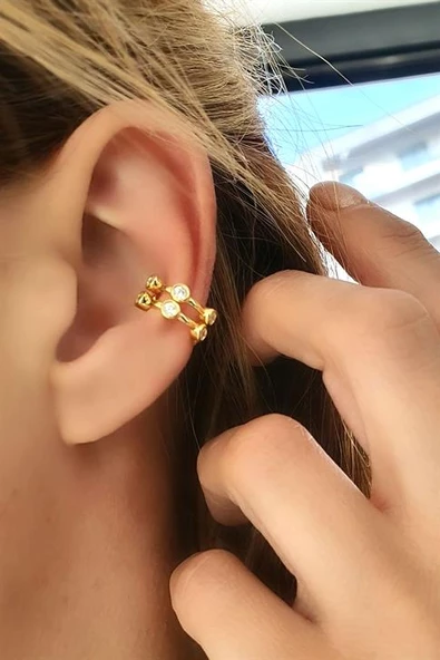 Zirkon Taş Detaylı 925Ayar Gümüş Üzerine Altın Kaplama Tasarım Sıkıştırmalı Earcuff Kıkırdak Küpe ürün görseli 1