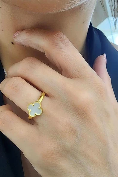 Sedef Taşlı 925Ayar Gümüş Üzerine Altın Kaplama Yonca Yüzük ürün görseli 1