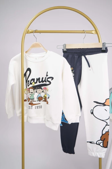 YENİ SEZON PEANUST SNOOPY MODELLİ BİSİKLET YAKA PAMUK EŞOFMAN TAKIMI ürün görseli 1