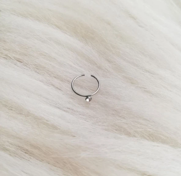 Beyaz Taşlı Burun Piercingi ürün görseli 1