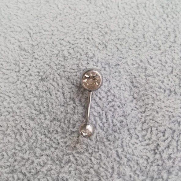 Beyaz Taşlı Göbek Piercingi ürün görseli 1