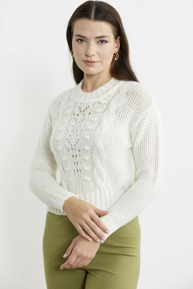 Saç Örgü Motifli Crop Yünlü Triko Kazak - Kemik ürün görseli 1
