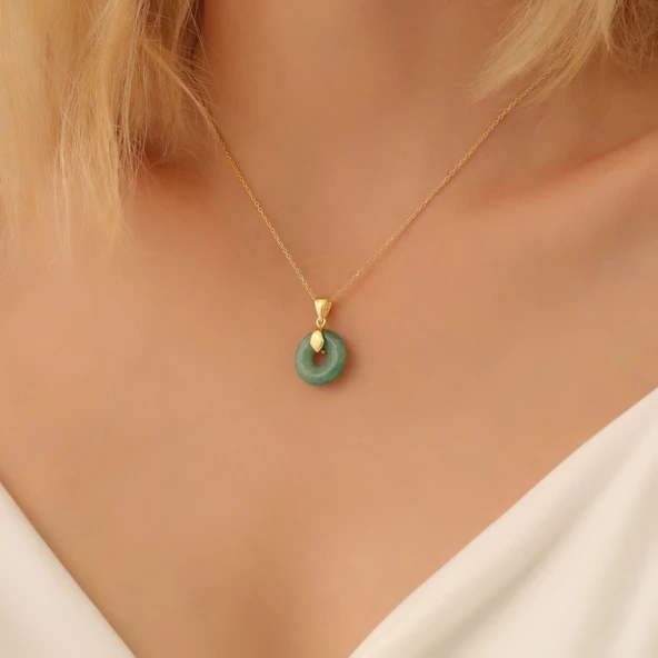 14 Ayar Altın Mikron Kaplama Doğal Jade Taşlı Gümüş Kolye - Yeşim Taşı Donut Kolye Minimal Kadın Kolye ürün görseli 1